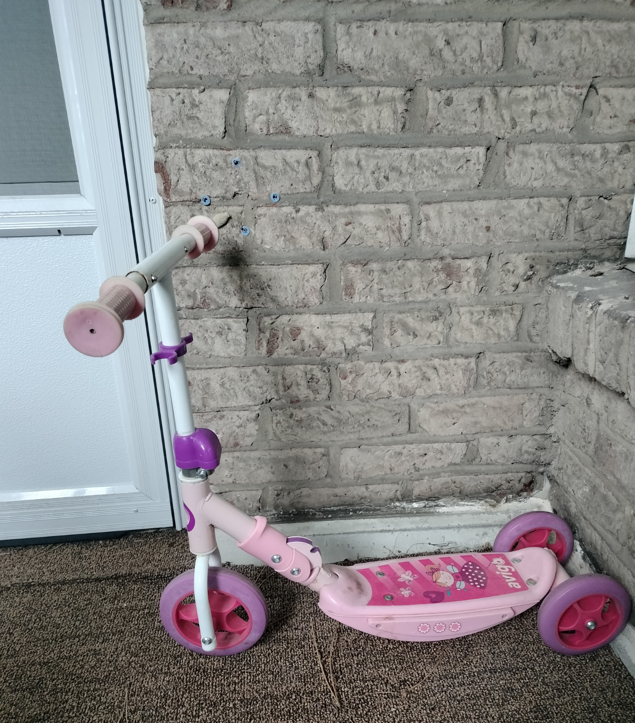Avigo 3-Wheel Scooter for Kids