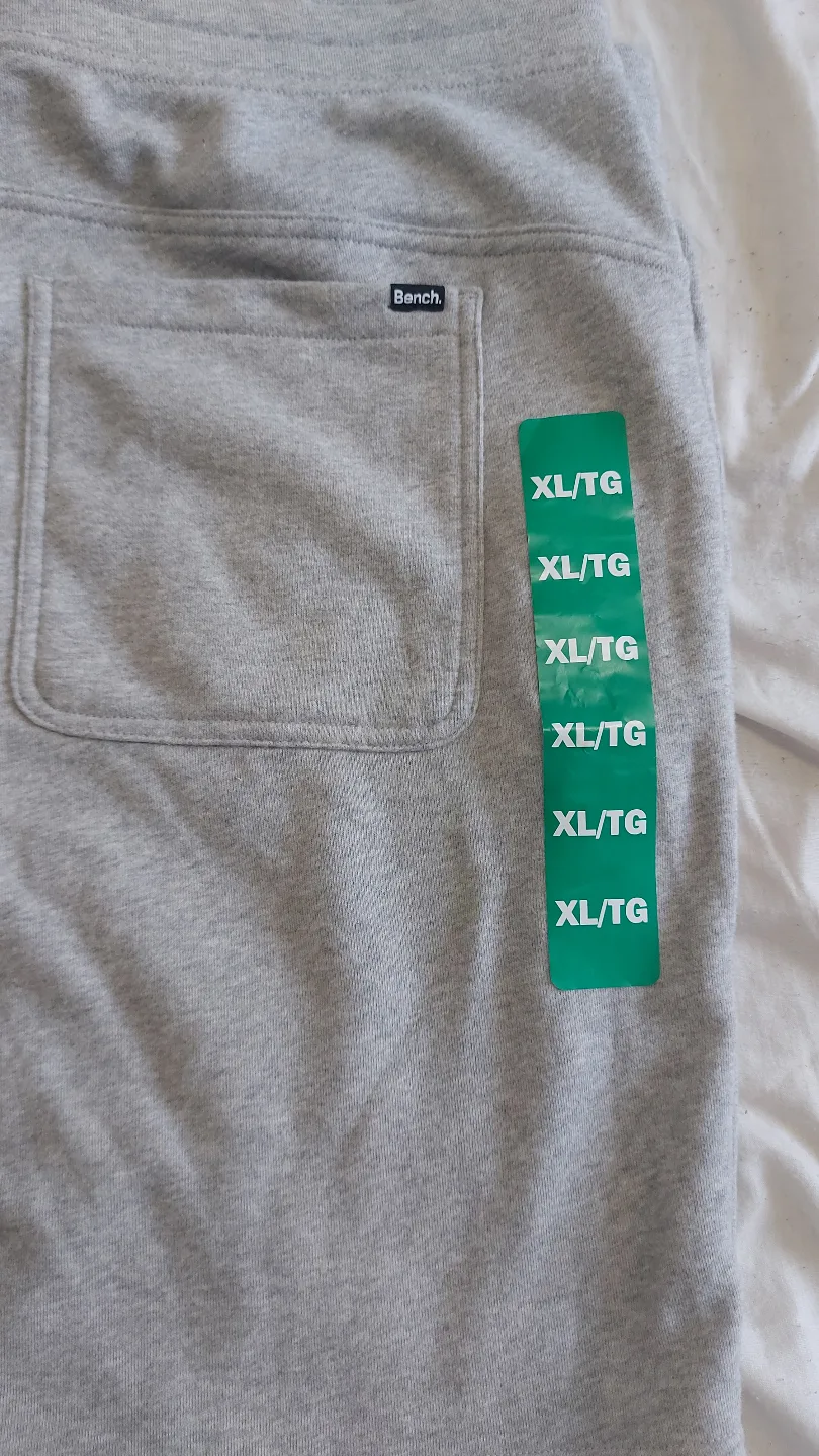 Bench. Grey Sweatshorts Size XL image indicator(3)