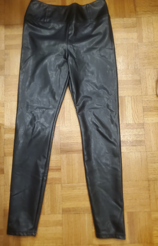 R&W faux leather Med Pants