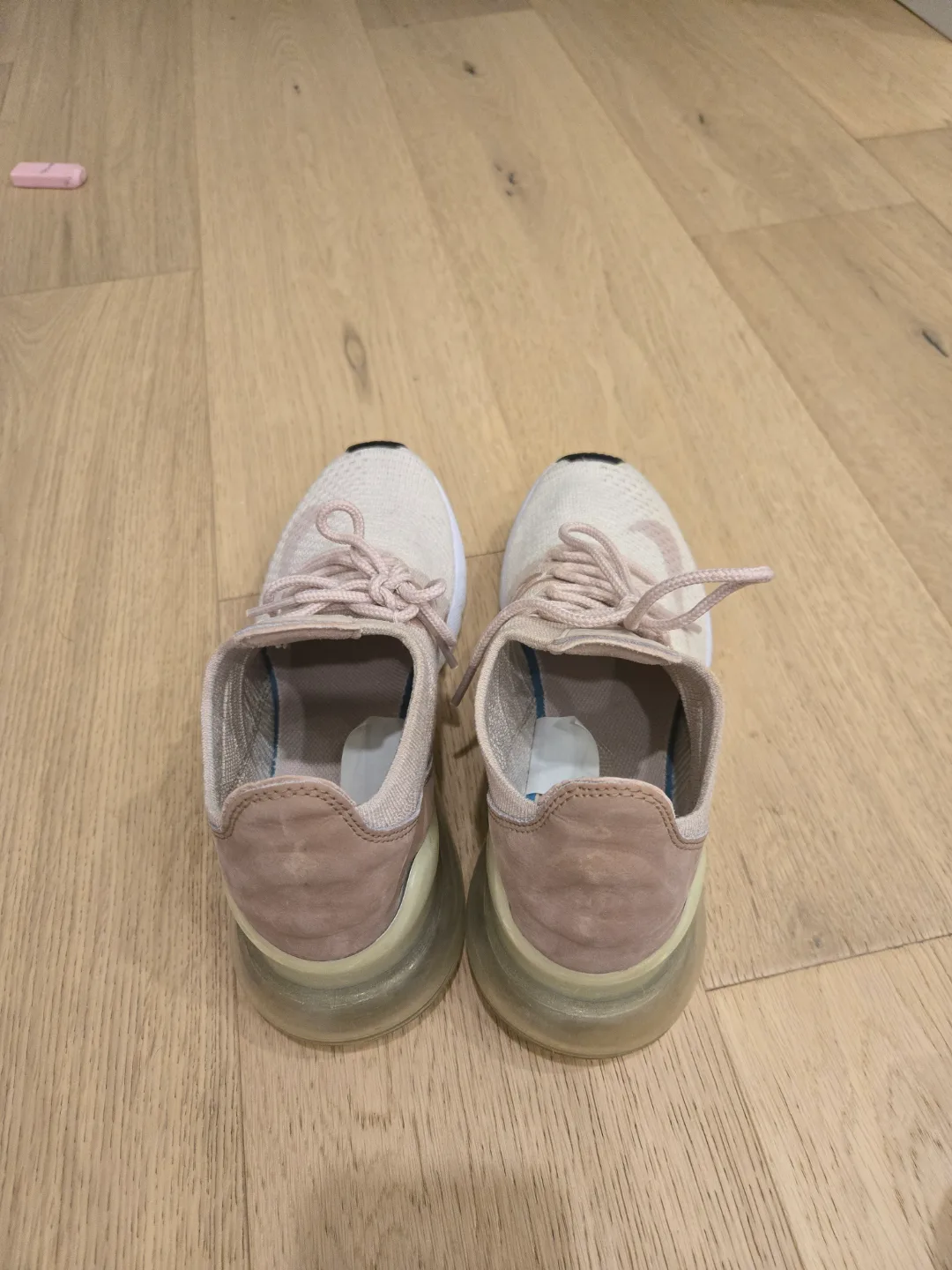 Nike Air Max 270 Knit Women's Running Shoe image indicator(3)