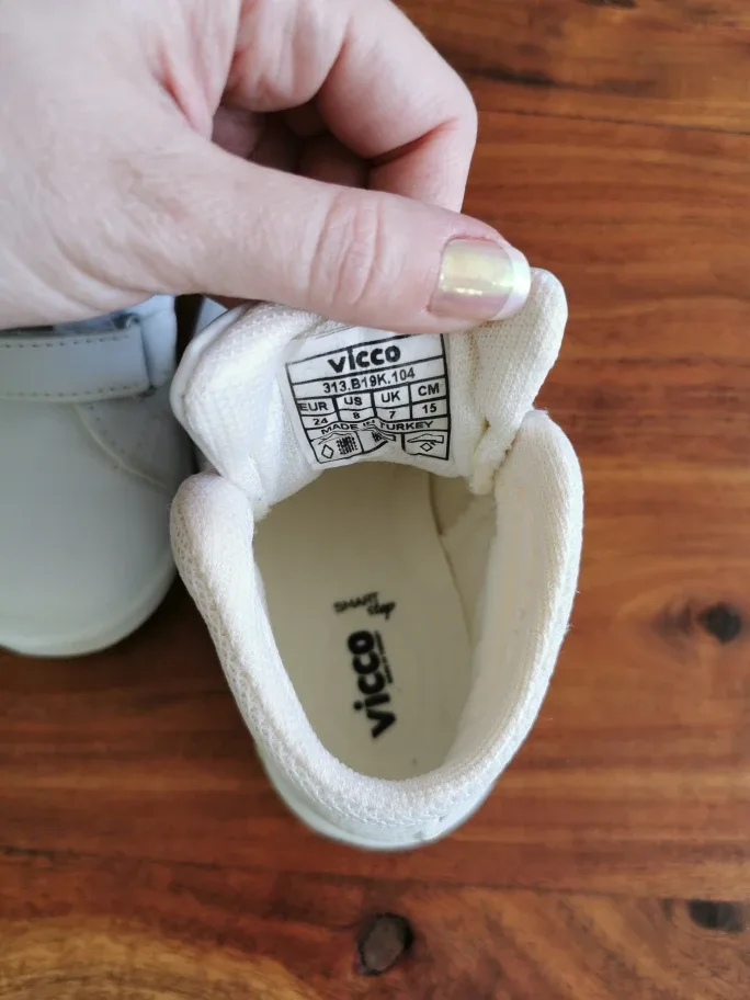 kids light up sneakers (15cm insole) image indicator(3)