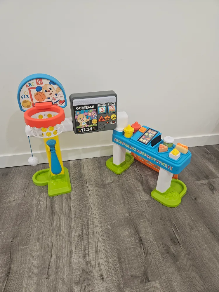 Fisher-Price Laugh & Learn 4-in-1 Game Experience thumbnail