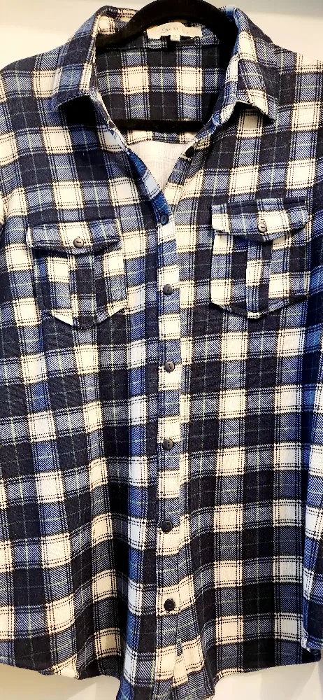 Women's Plaid Flannel Shirt image indicator(3)