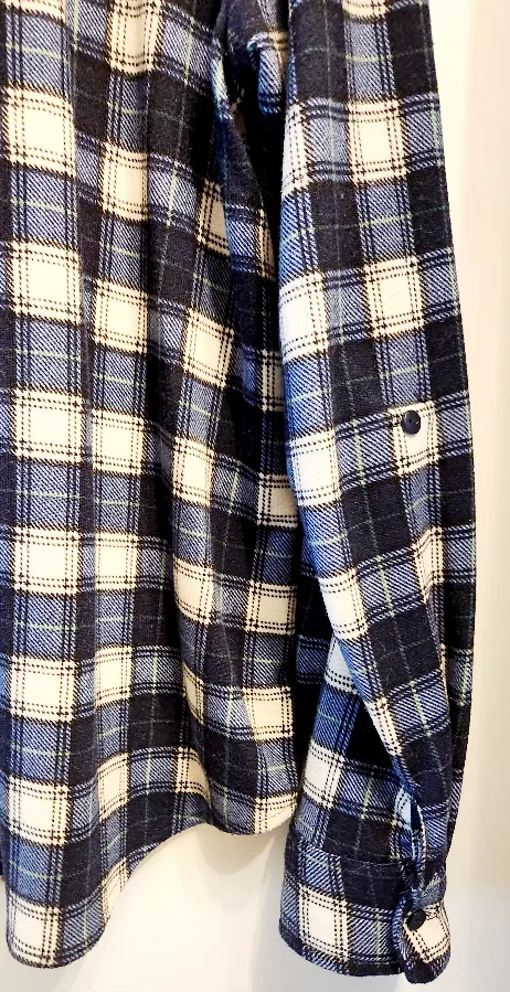 Women's Plaid Flannel Shirt image indicator(7)