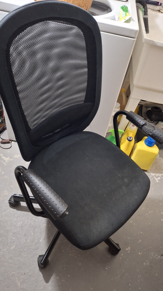 ikea flintan Used Office Chair - Mesh Back - photo 2
