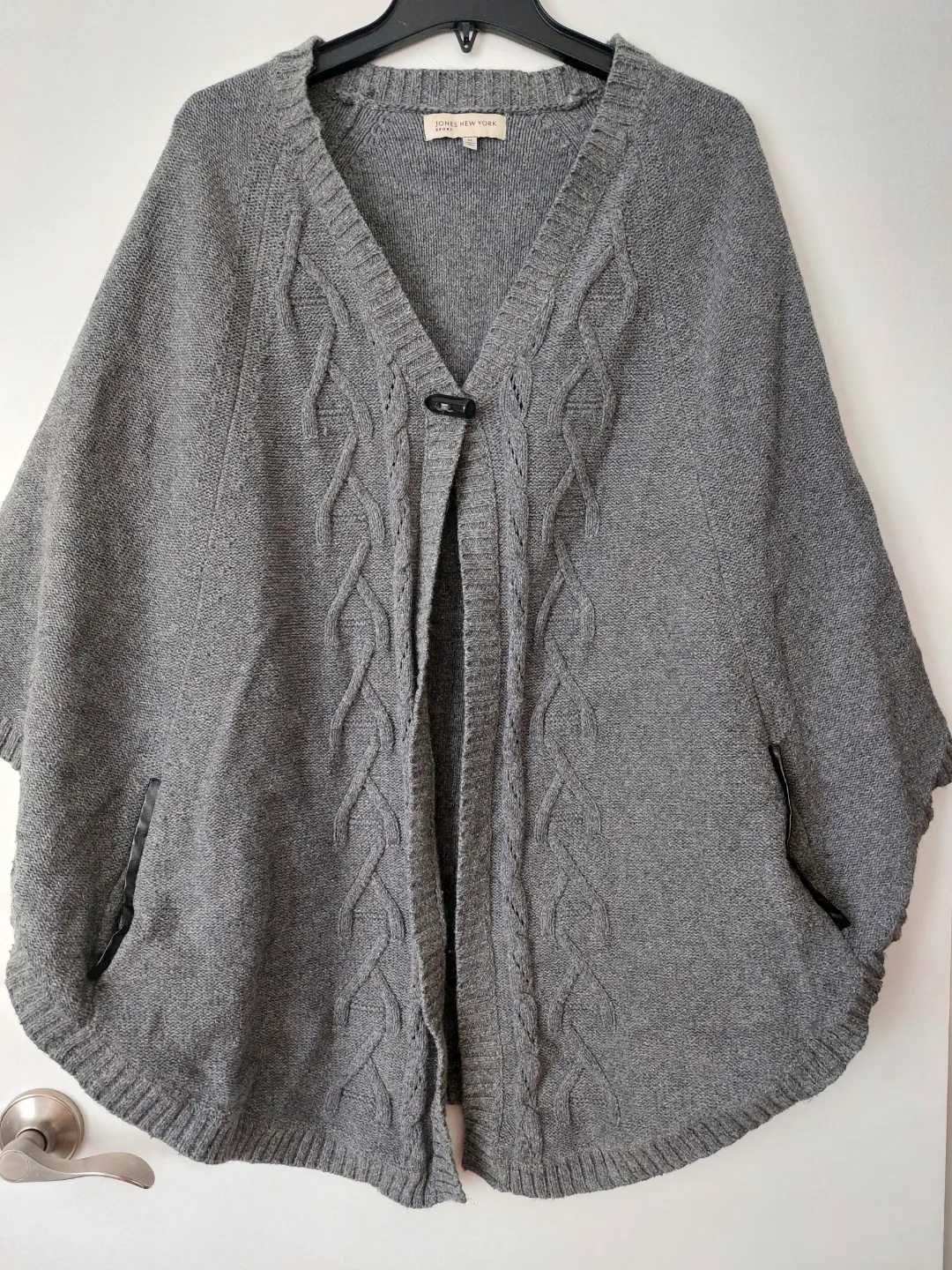 Jones New York Sport Grey Cable Knit Poncho Sweater Size Medium thumbnail