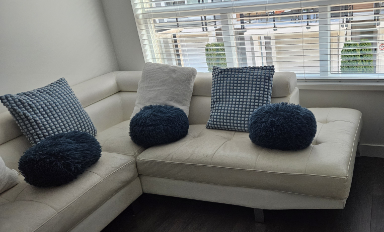 White Leather Sectional Sofa - photo 2