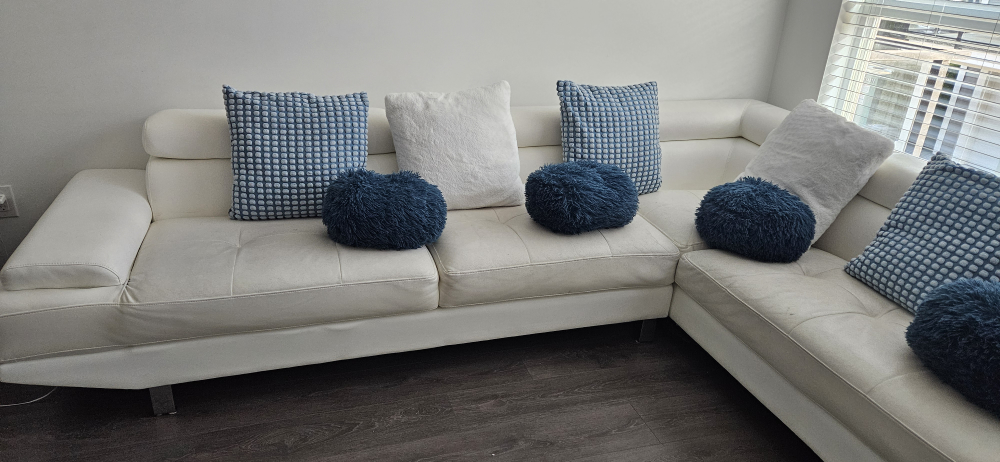 White Leather Sectional Sofa - photo 3