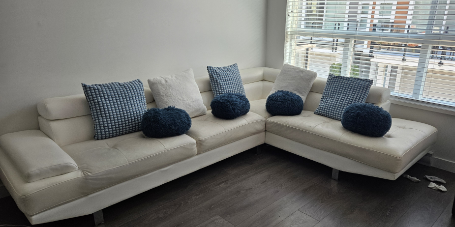 White Leather Sectional Sofa - photo 4