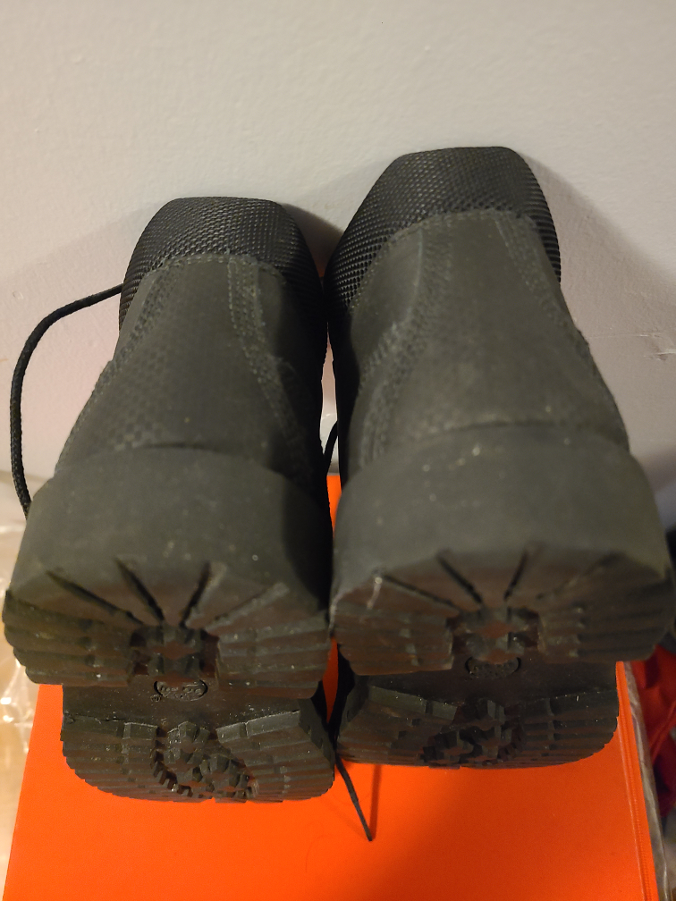 Kids Timberland Black Leather Boots - Size US 2 - photo 4