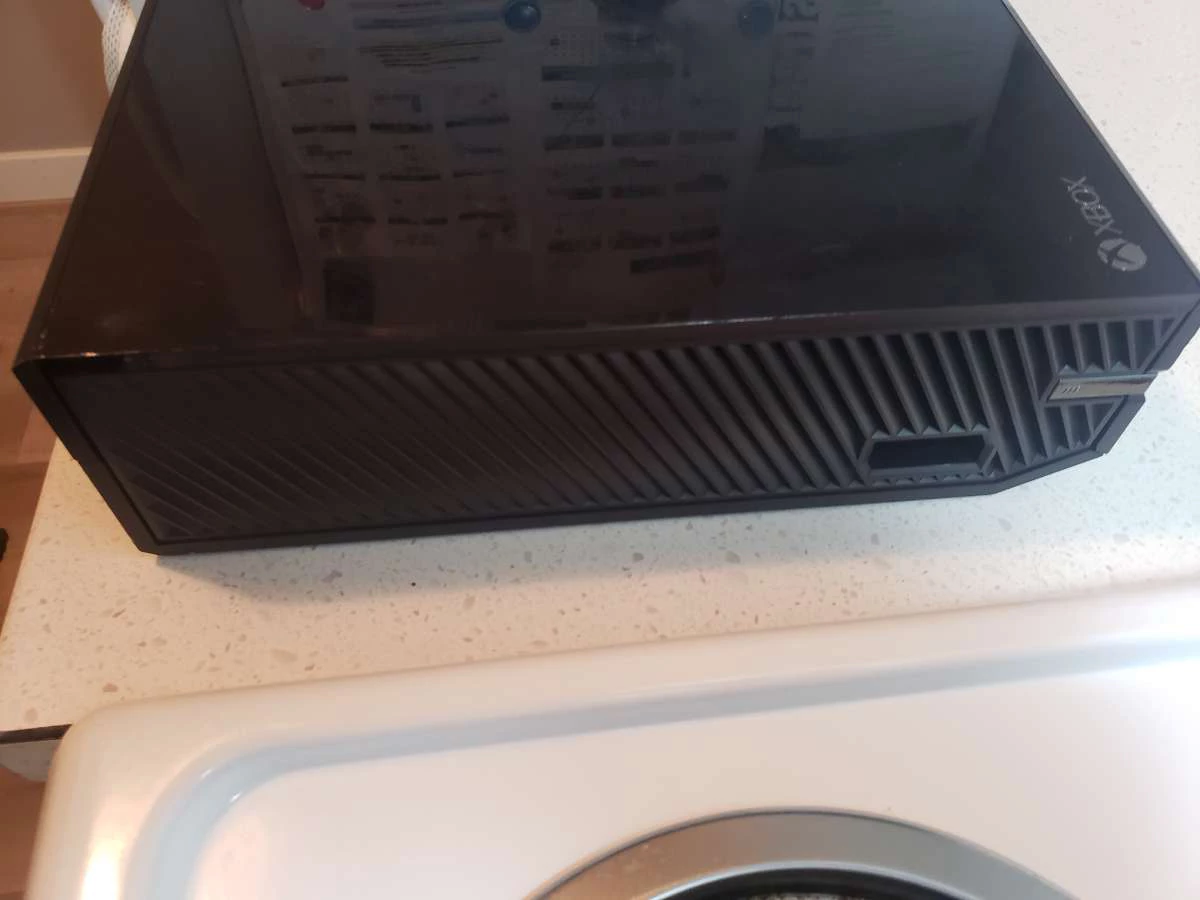 500gb Xbox one with cords & Controller - photo 5