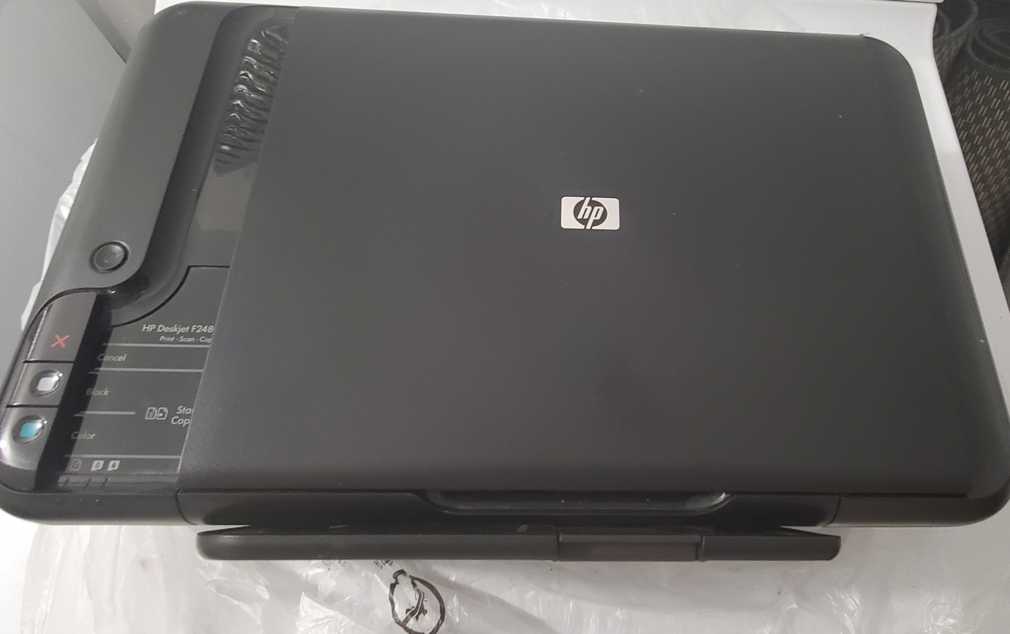 HP Deskjet F2480 All-in-One Printer - photo 3