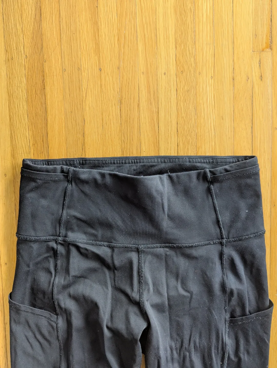 Lululemon Black Fast and Free 7/8 Leggings - Size 6 image indicator(3)