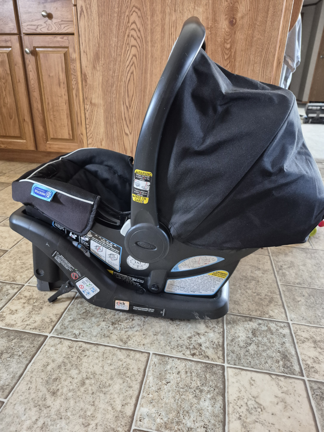 Graco SnugRide 35 Lite LX Infant Car Seat - photo 2