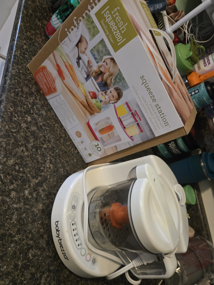 💚 Baby Brezza One Step Baby Food Maker with pouch maker