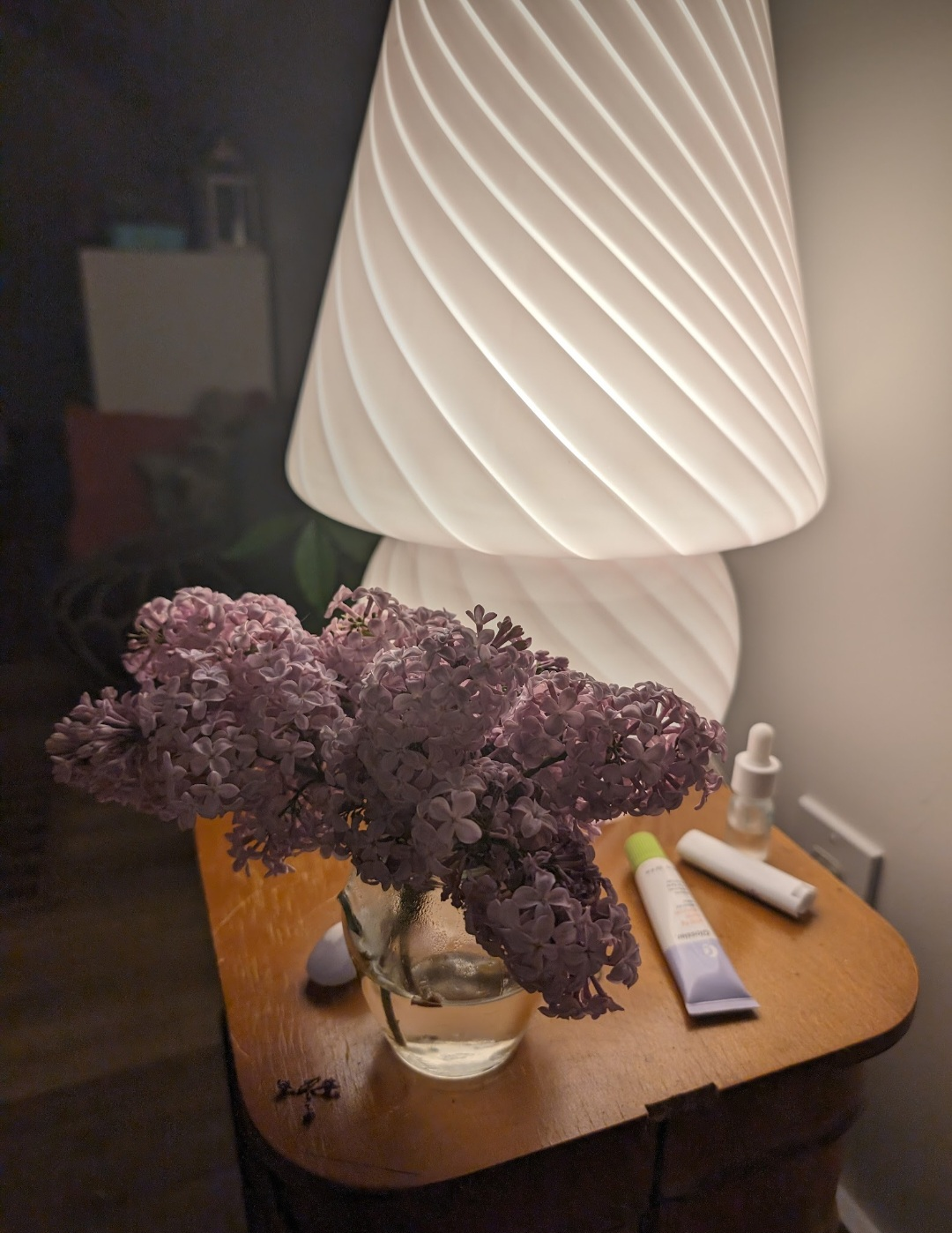 Unique Table Lamp ✨️🩷