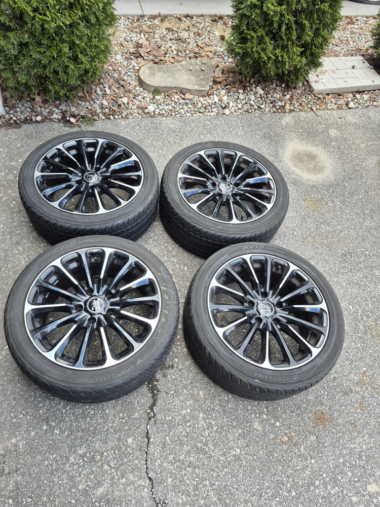 Set of 4 Black and Silver 17" Alloy Rims 225/45/17 - photo 4