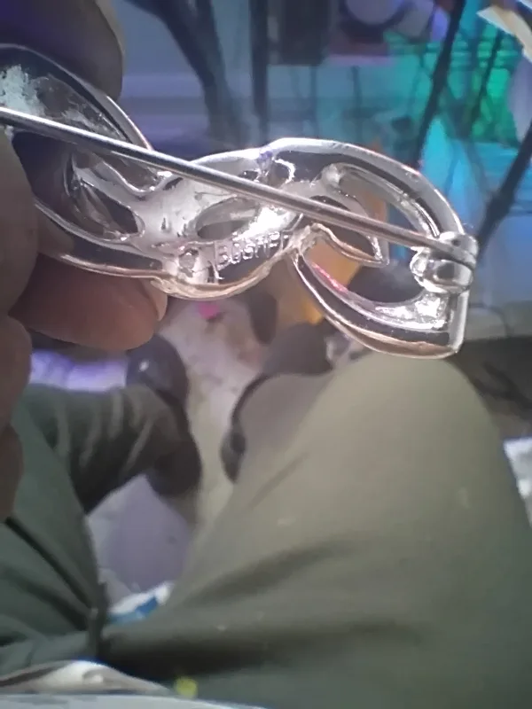 Vintage Coro Rhinestone Brooch image indicator(2)