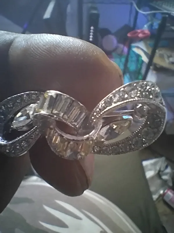Vintage Coro Rhinestone Brooch image indicator(3)