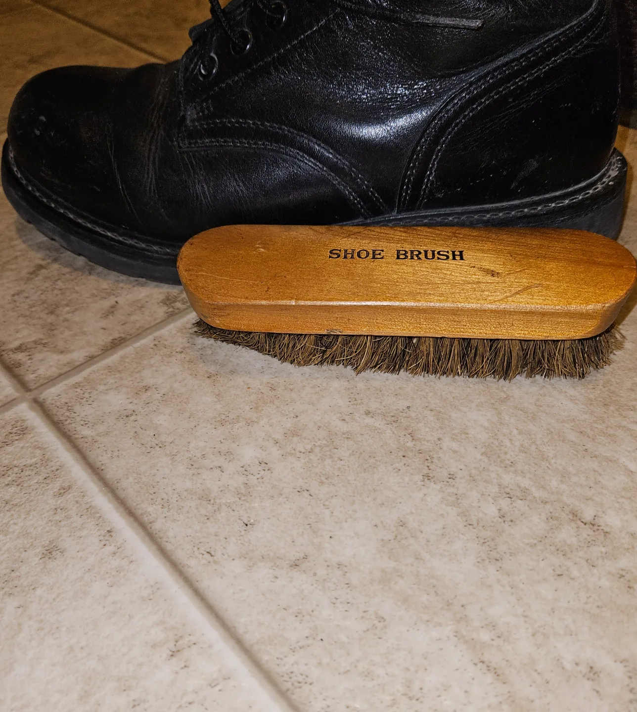 Wooden Shoe Brush 💚 image indicator(3)