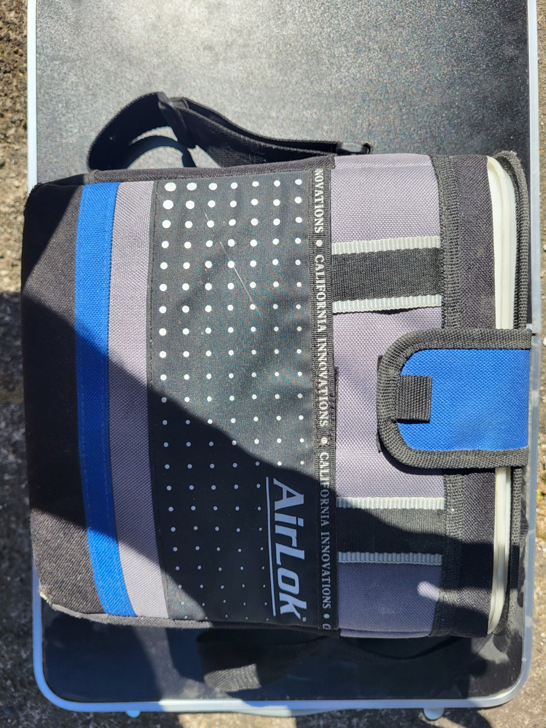 California Innovations AirLok Cooler Bag - photo 2