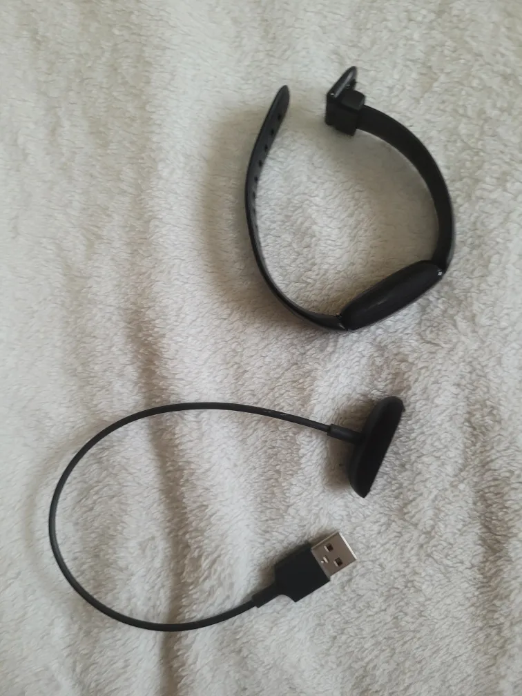 Fitbit Inspire 2 Fitness Tracker - Black image indicator(2)