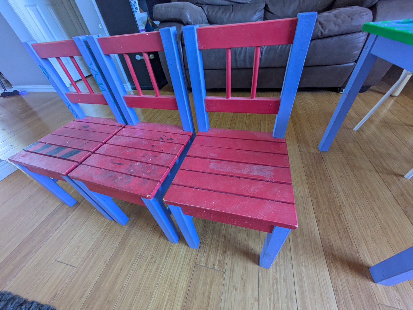 kids table and chair - photo 5