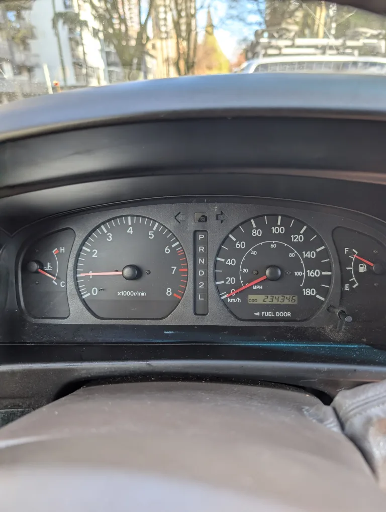 1999 Toyota Sienna LE - Clean Title, Local BC Van image indicator(4)