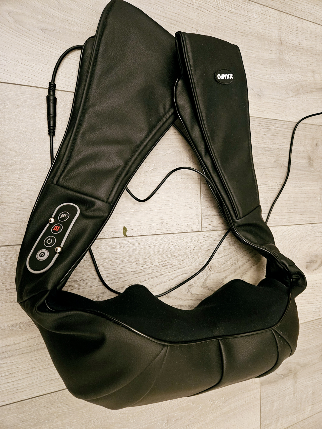 Moving Out Sale‼️Neck and Shoulder Massager