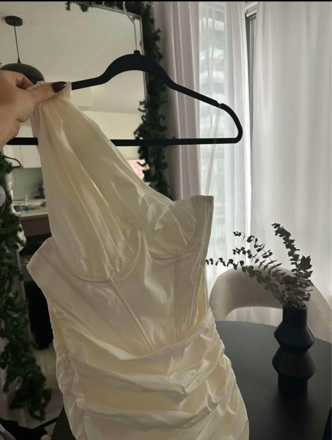 House of CB White One-Shoulder Mini Dress image indicator(5)