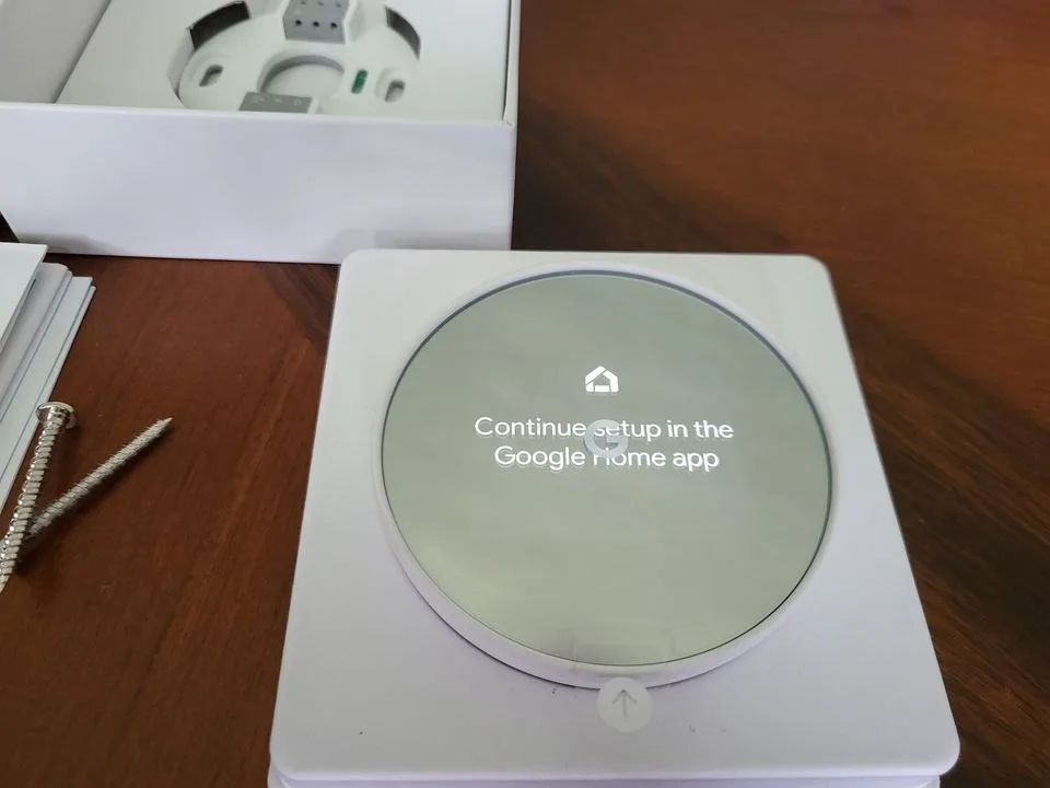 Brand New Google Nest Thermostat - Smart Temperature Control image indicator(5)