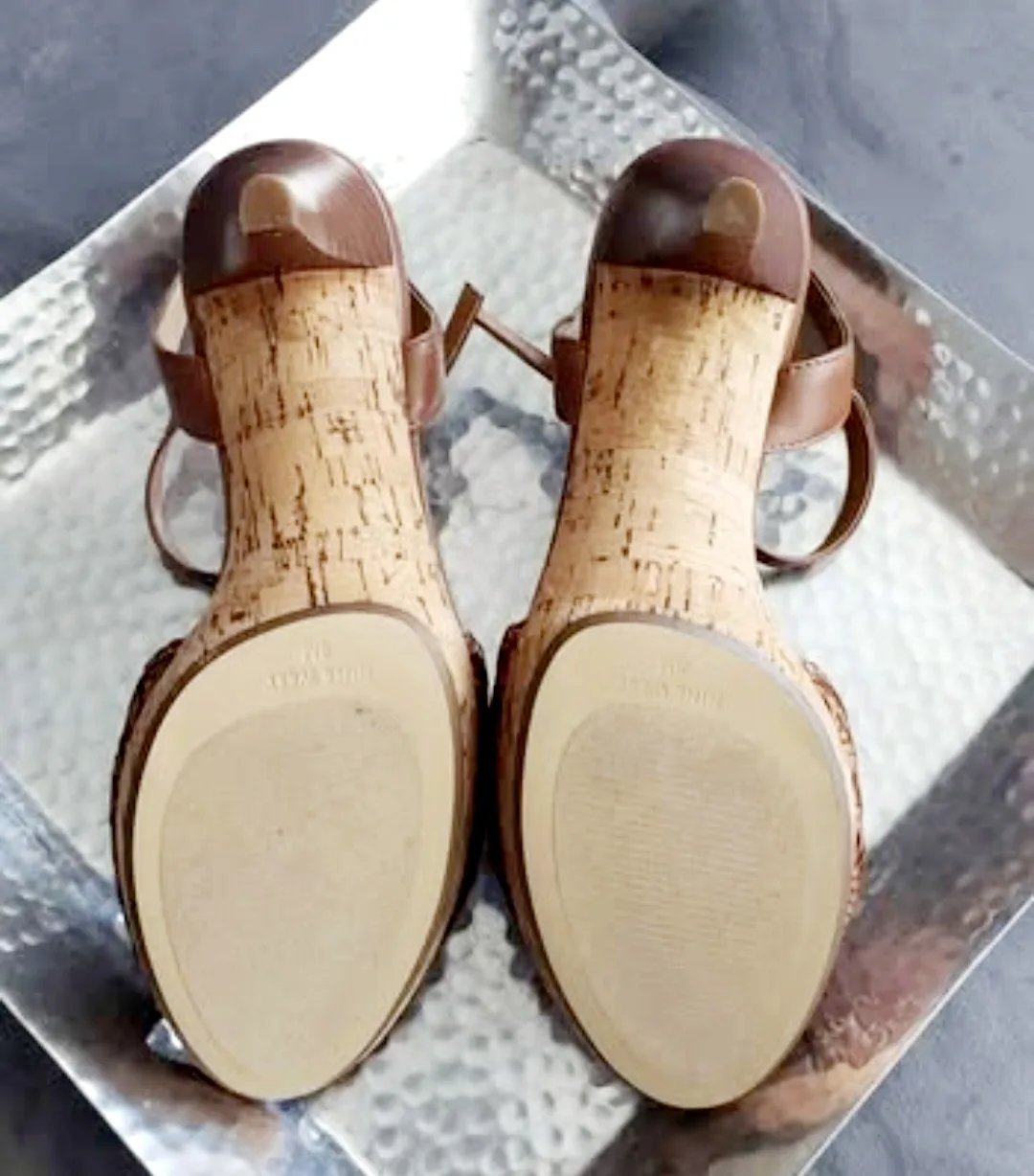 NEW Nine West Brown Woven Peep Toe Heels image indicator(9)