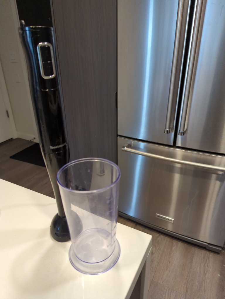 Toastmaster Immersion Blender with Beaker