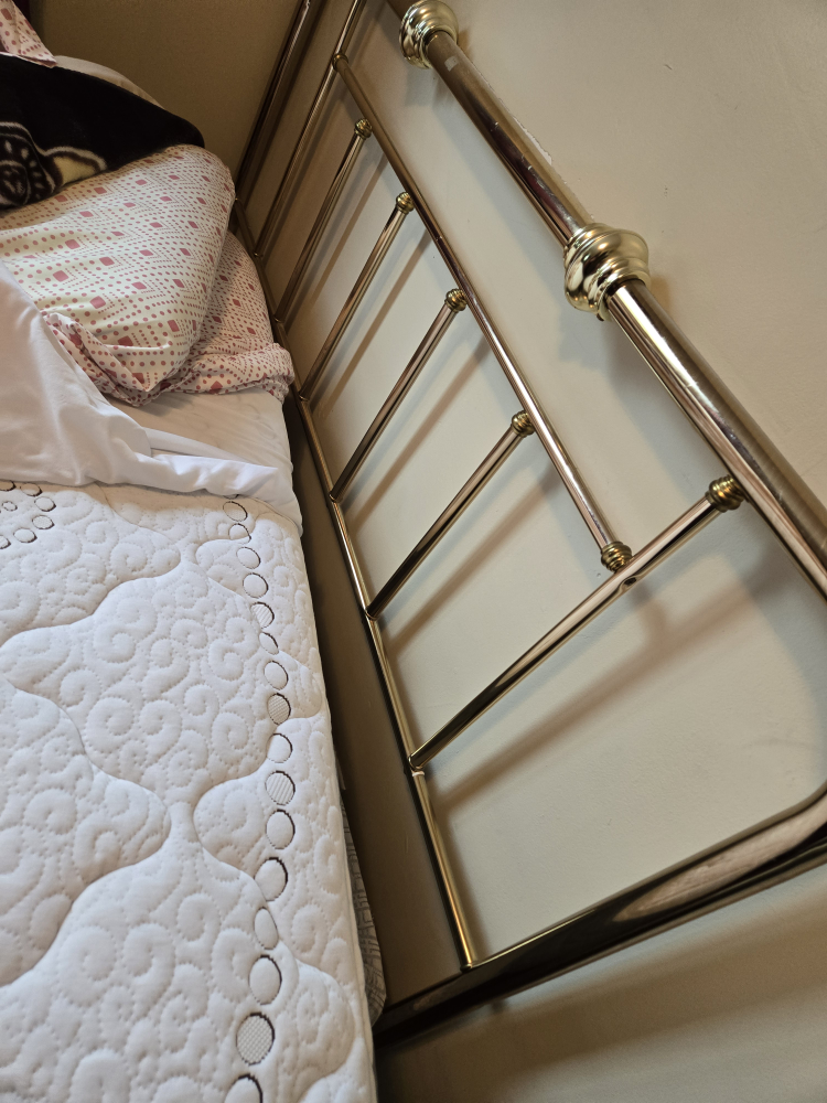 queen Frame and Mattress Set - photo 3