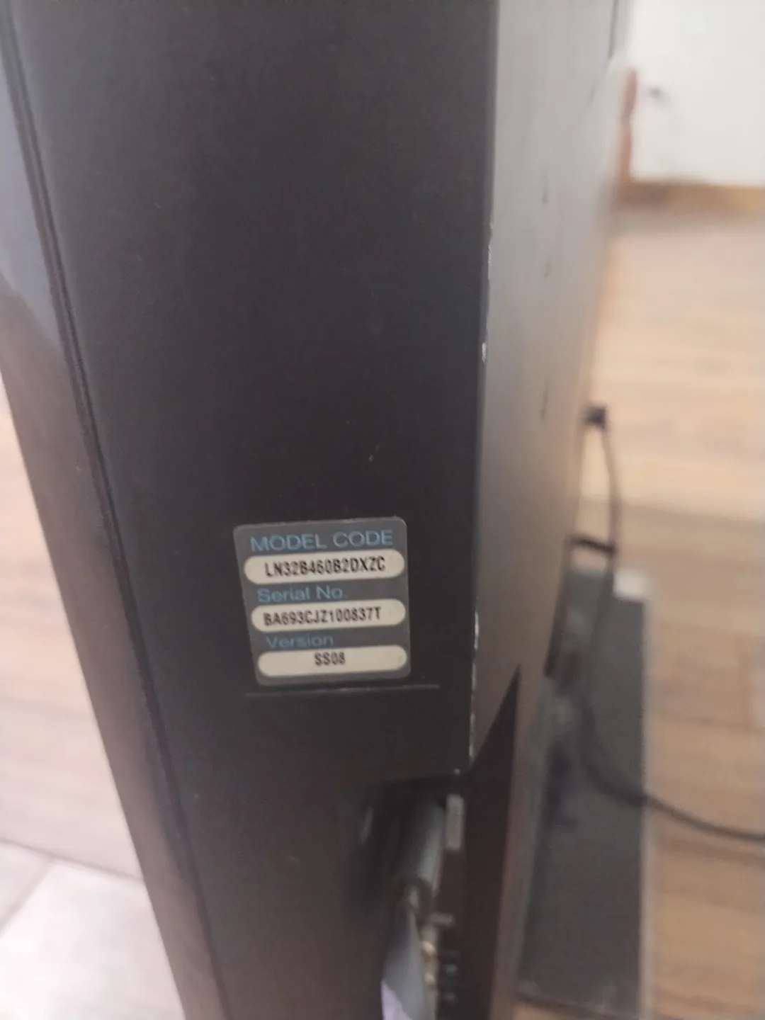 Samsung 32 inch LCD TV image indicator(2)