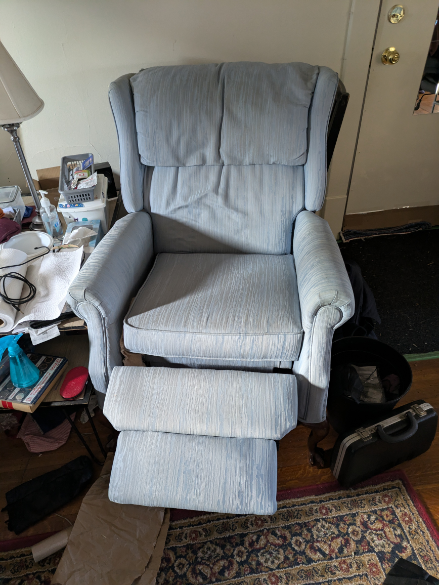 Reclining chair