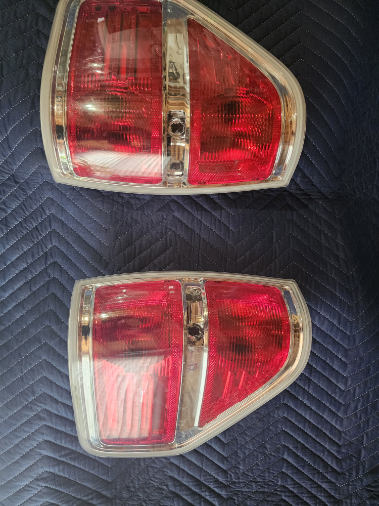 Pair of Ford F-150 Tail Lights
