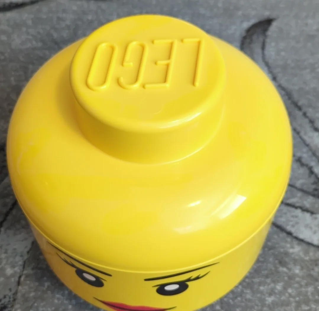LEGO Yellow Minifigure Head Storage Container image indicator(3)
