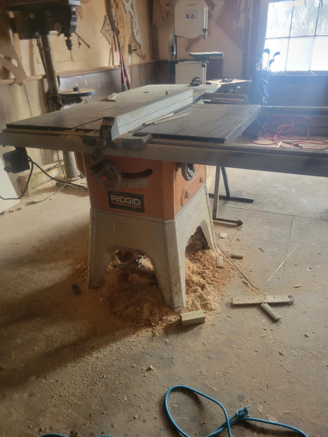 RIDGID Table Saw