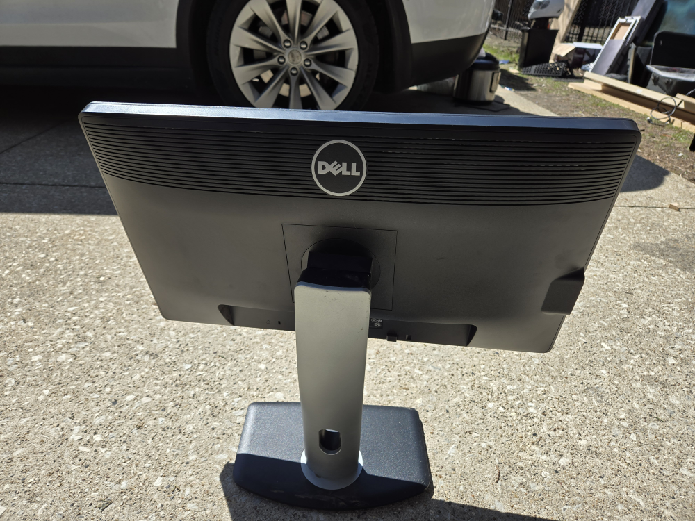 Dell 20 inch LCD Monitor - photo 2