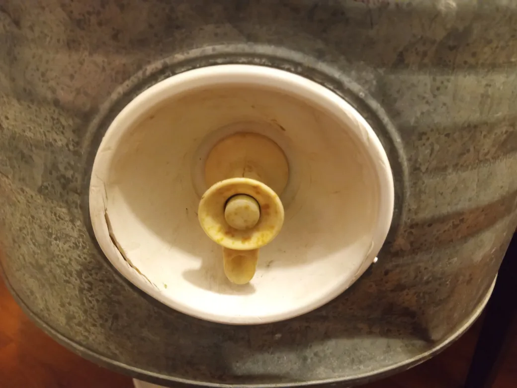 Vintage Igloo 5 Gallon Water Cooler 💚 image indicator(2)