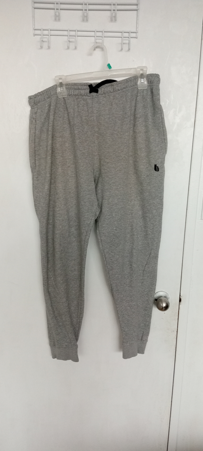 Used Gray sweatpants XL