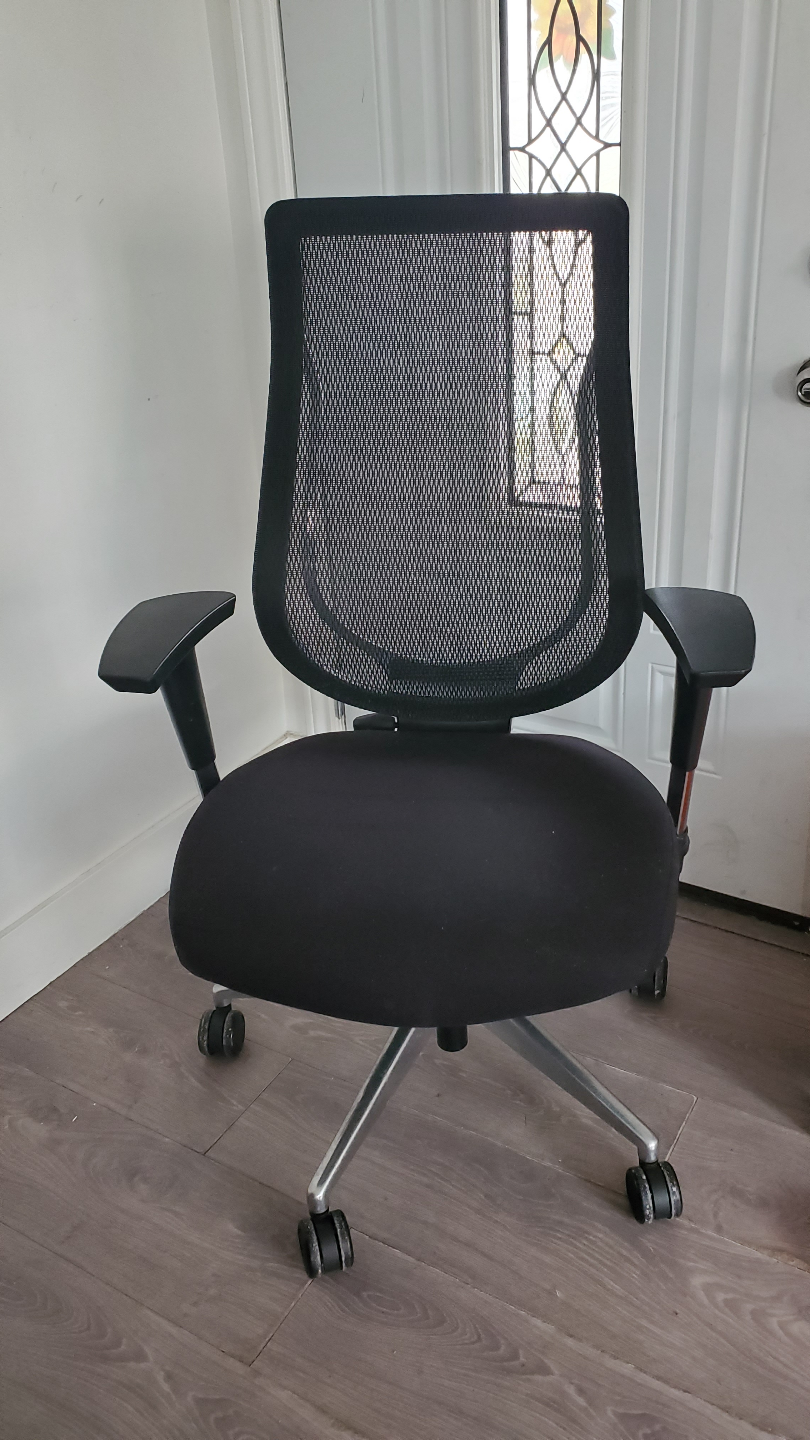Black Mesh Office Chair