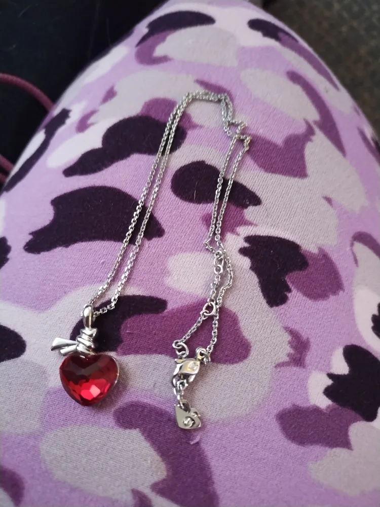 Swarovski Heart ties of love Necklace image indicator(4)