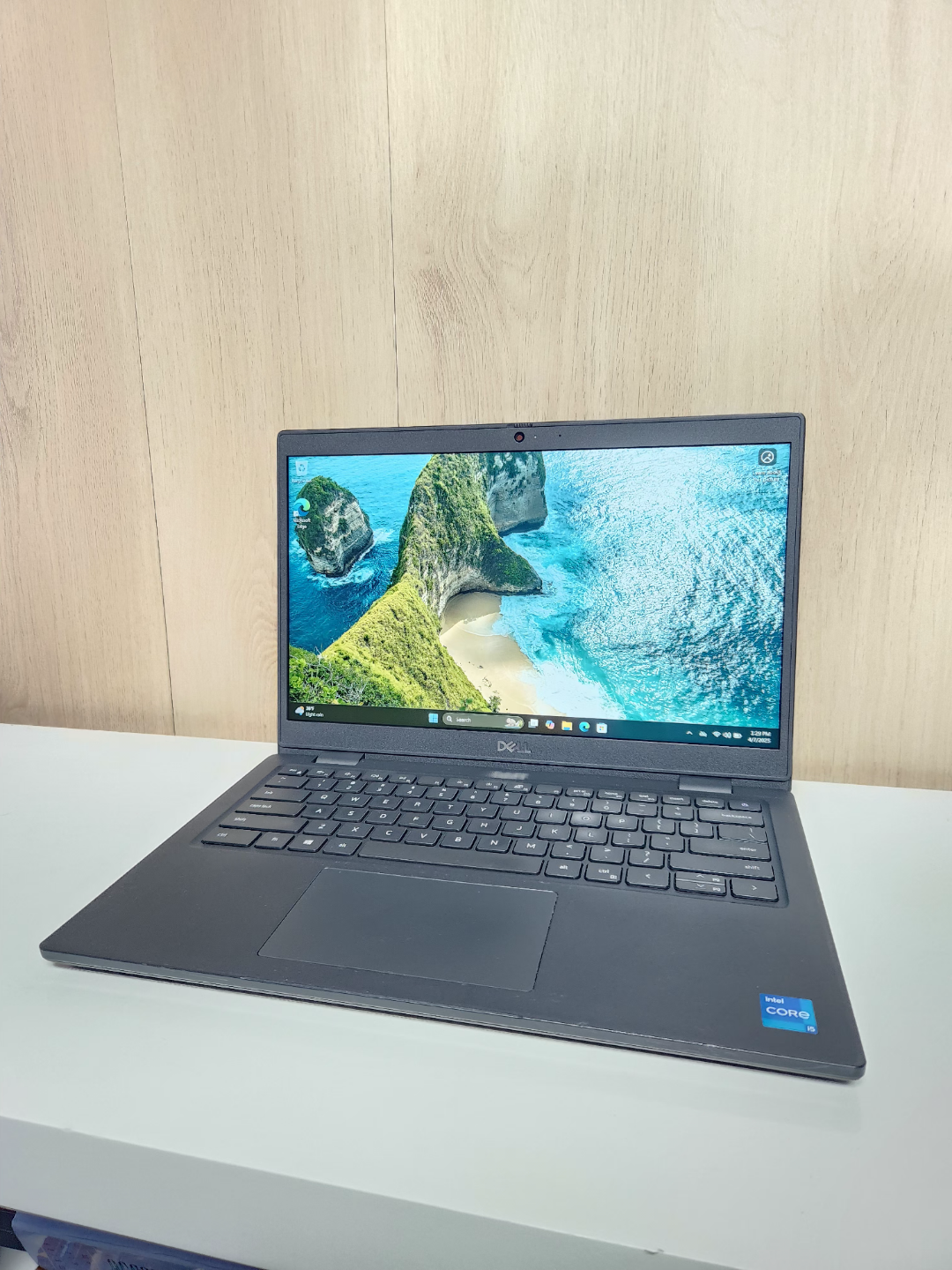 Dell Laptop - i5-11th Gen / 16Gb / 256Gb NVMe ssd
