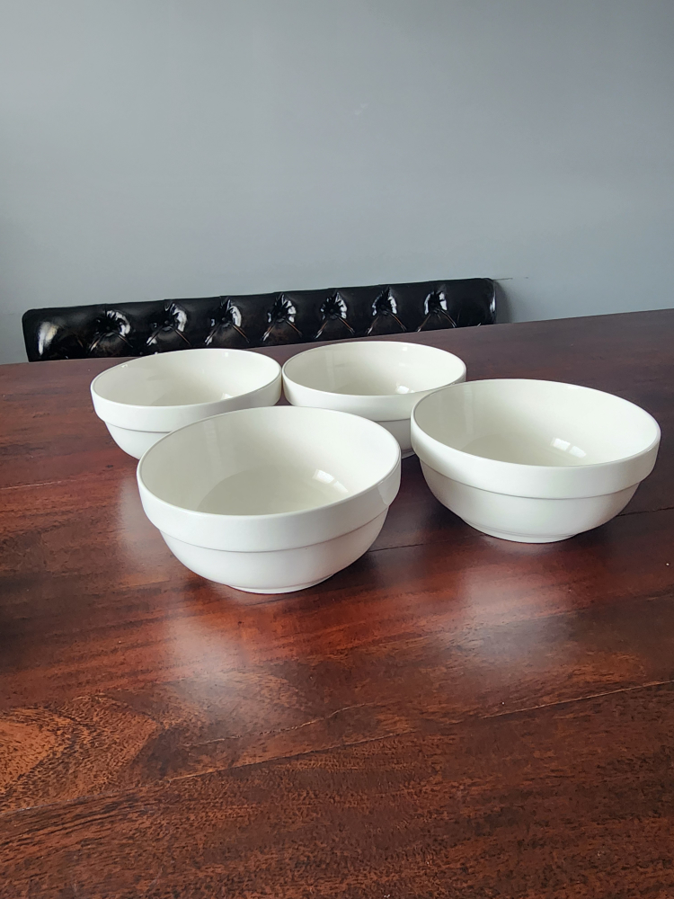 Moving Sale- Set of four white ceramic bowls - photo 3