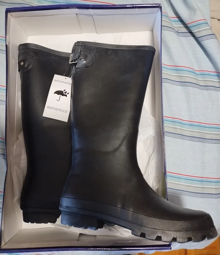 Brand New Women's Black Rain Boots 💚 image indicator(4)