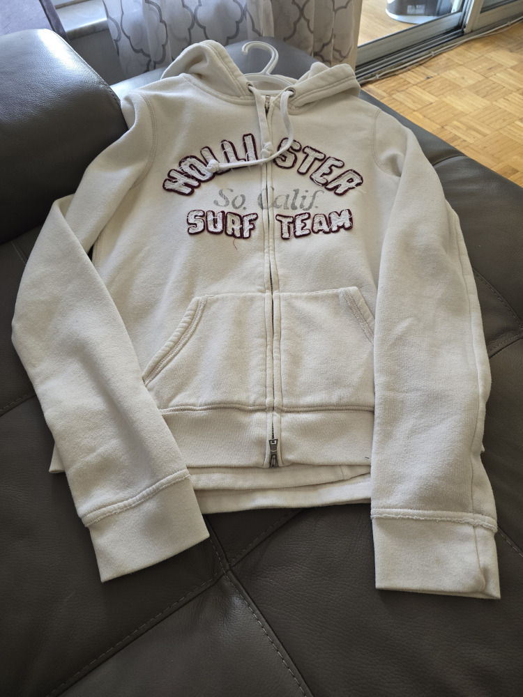 Hollister Co. Women's Size Large Off-White Hoodie and Joggers