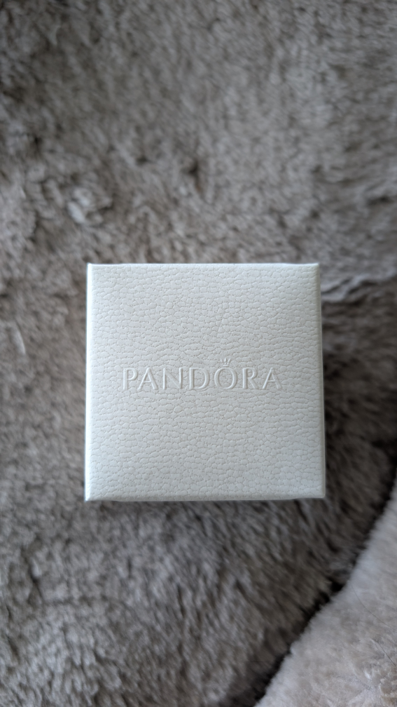 Pandora Running shoe Charm - photo 3