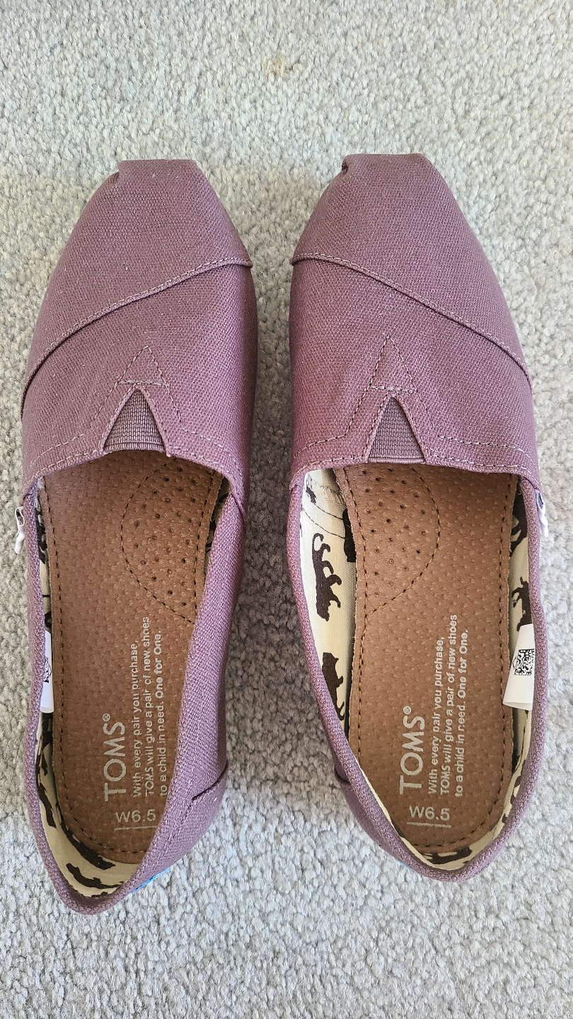 TOMS Women's Classic Slip-On Shoes - Size W6 - Dark Purple